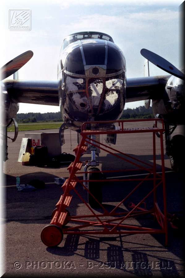 b25_23.jpg