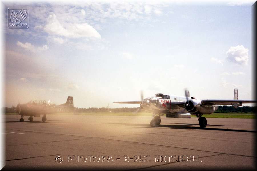 b25_32.jpg