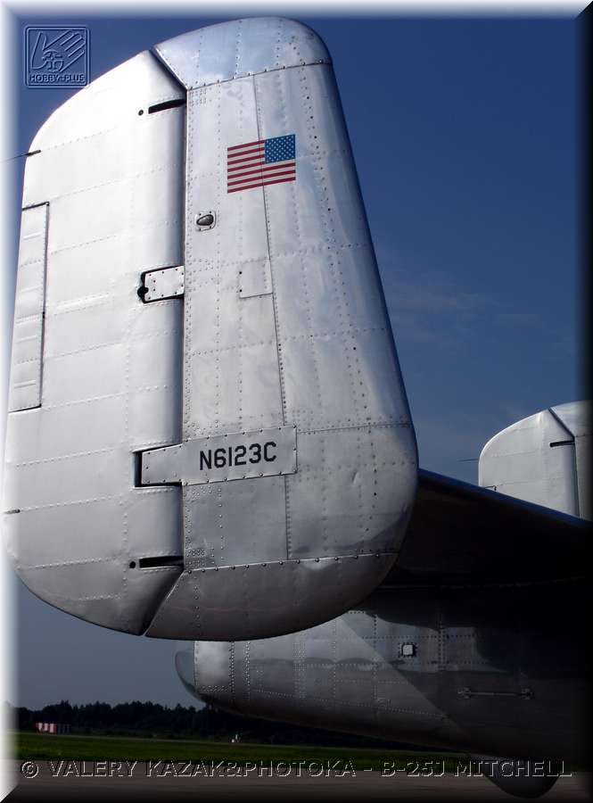 b25_44.jpg