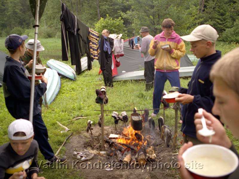 35_dinner_on_Vosmoto_lake.jpg